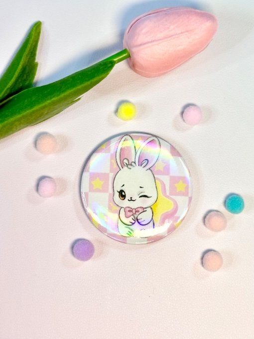 Badge lapin holographique